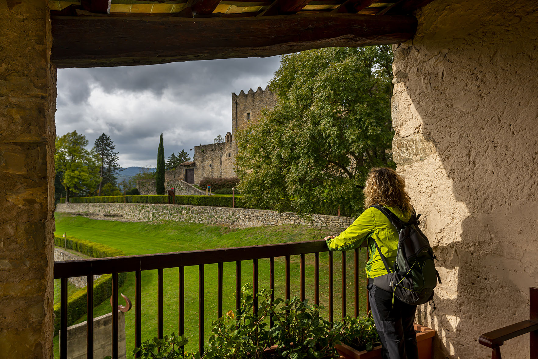 Castell de Montesquiu (Osona). Camí de l'Abad Oliba, Octubre de 2020.